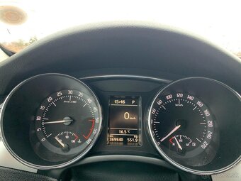 Ponúkam na predaj Škoda Superb Combi 2.0 TDi - 3