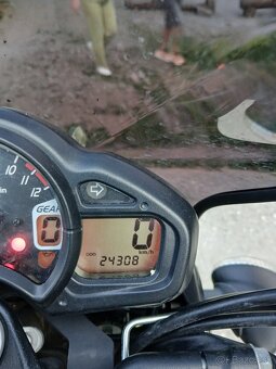Suzuki - 3
