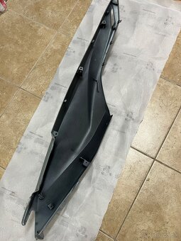 Honda Forza 350 bočný plast - 3
