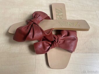 Šľapky ZARA - 3