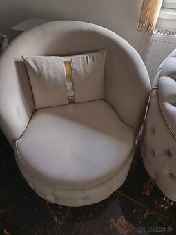 Chesterfield sedacka - 3