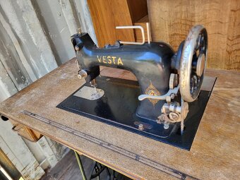 Šijací stroj - 3