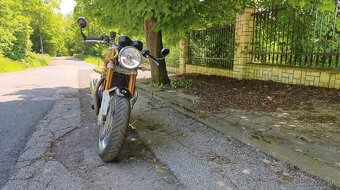 triumph Thruxton R - 3