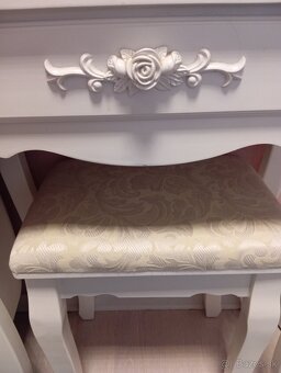 Toaletný stolík - 3