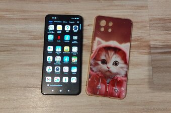 Xiaomi 11 Lite NE 5G; 6,55“ AMOLED; 128GB; Android 14 - 3