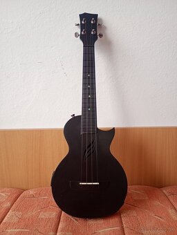Predám el-ak. ukulele Cascha HH 2258 - 3