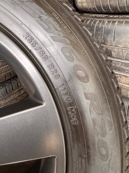 ORIG.LAND ROVER DEFENDER R20 255/60/20. NOVE - 3