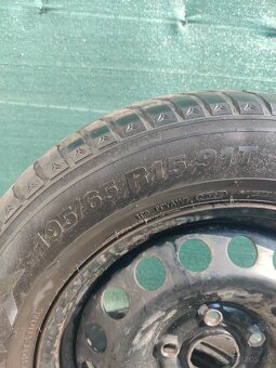 Zimne Kumho 195/65/r15 na diskoch - 3