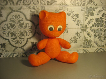 Retro macko oranžový plastový - 3