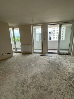 Na predaj 1-izbový byt Michalovce Zvončeková - 3