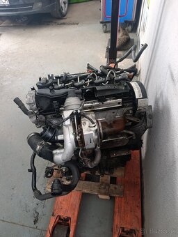Motor 1.6 77kw CAYA Rozpredám - 3
