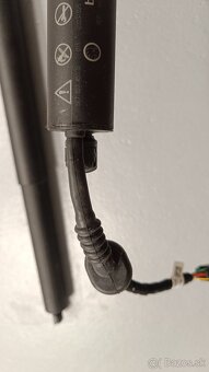 Vzpery kufra 5E7827851D škoda Octavia - 3