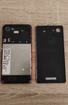 Predám mobil Sony Xperia E3 - 3