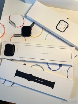 Apple Watch 5 -42mm + Nabíjací Adaptér - 3