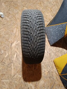 Zimne gumy Nokian 205/55/r16 - 3
