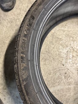 256/40R22 - 3