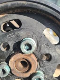 Servočerpadlo Volkswagen Golf IV - 3