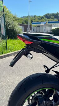 Kawasaki Ninja ZX10R - 3