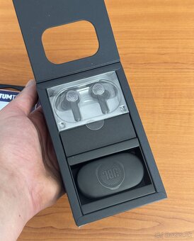 JBL QUANTUM TWS - 3