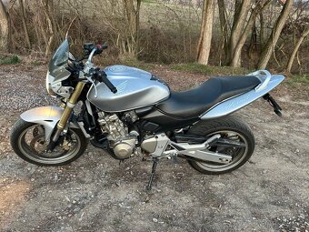 Hornet 600 - 3