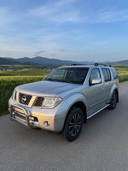 Nissan Pathfinder 2.5 dCI 128kW - 3