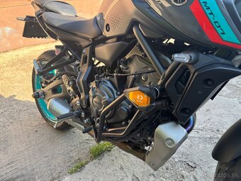 Yamaha MT07 - 3