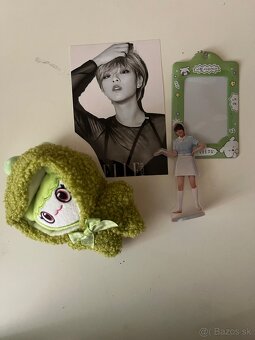 TWICE jeongyeon merch - 3