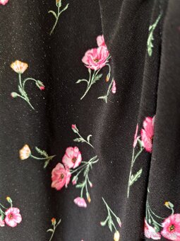 Dámske ľahké, nekrčivé šaty, veľ. 38, H&M, veľmi príjemný ma - 3