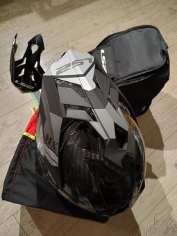 Predam kvalitnu karbonovu prilbu LS2 MX701 Explorer Carbon - 3