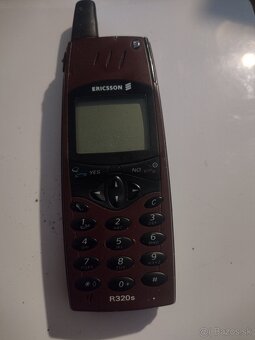 ERICSSON R320s - 3