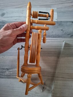 Drevená dekorácia Kolovrátok - 3