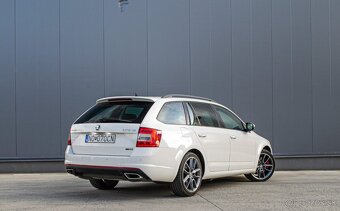Škoda Octavia 3 Combi 2.0 TDI DPF RS - 3