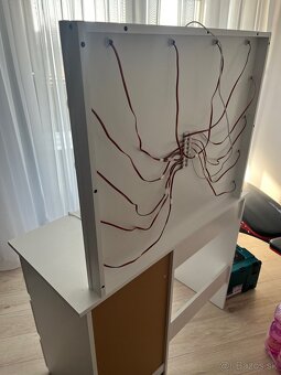 Predám kozmetický stolik - 3