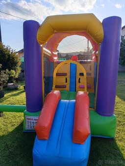 Nafukovaci /skakaci hrad - 3