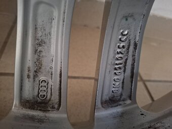 Audi elektrony R18 - 3