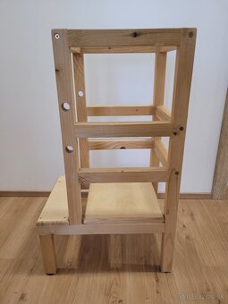 Uciaca veza pre deti - schodiky drevene - 3