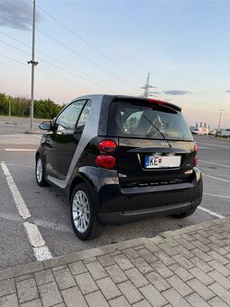 Prenajmem Smart fortwo 1.0mhd automat - 3