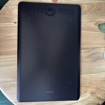 Wacom Intuos Pro M PTH-660 - 3
