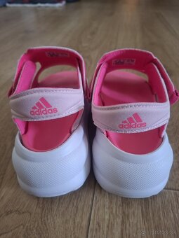 Sandále adidas 31 - 3