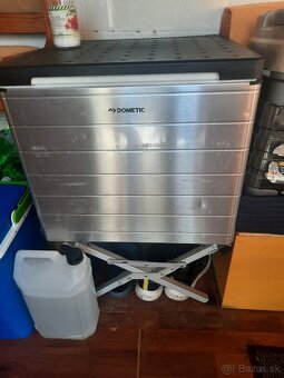 Predam chladnicku dometic 42l - 3