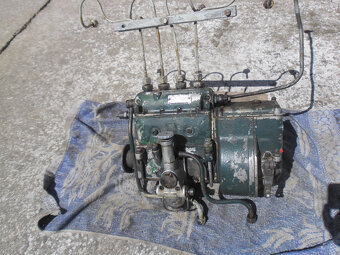 Zetor Super 50 - Naft. čerpadlo - 3