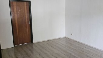 3 izb. byt na predaj - 3