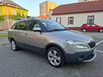 Škoda Fabia scout - 3