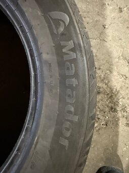 235/55 R17 letne - 3