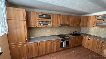 Kuchynska linka s rúrou, sporakom a digestorom - 3