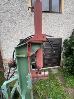 Stiepacka na drevo za traktor plne funkčná - 3