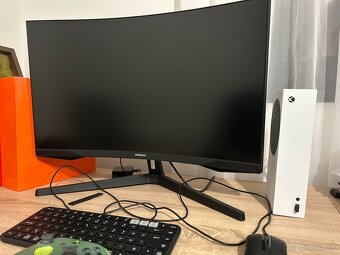 Predám Xbox series S - 3