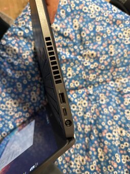 Predám Dell Latitude 5400 - 3