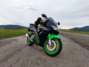 Honda cbr 600f4 - 3