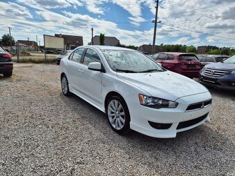 Mitsubishi lancer - 3